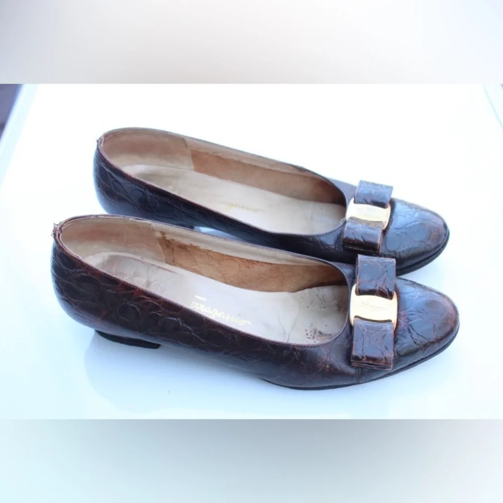 Salvatore Ferragamo low pumps